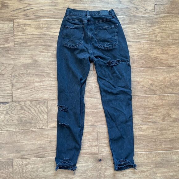 American Eagle Mom Jean Size 000 Regular Black Straight Leg Distressed Destroyed - Picture 2 of 10